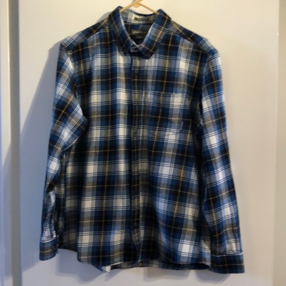 Men’s Eddie Bauer Classic Fit L blue plaid with yellow - Picture 2 of 3